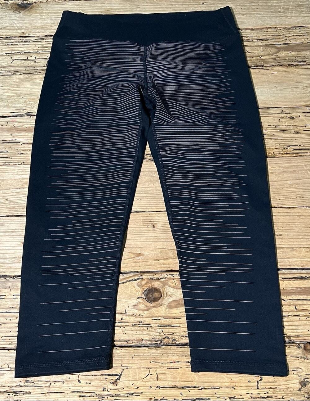 Fabletics Women Size M Black Ingrid Capri II Leggings